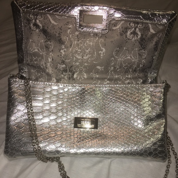 Sexy Silver Girls Night Out/Date Night Clutch - Picture 1 of 4